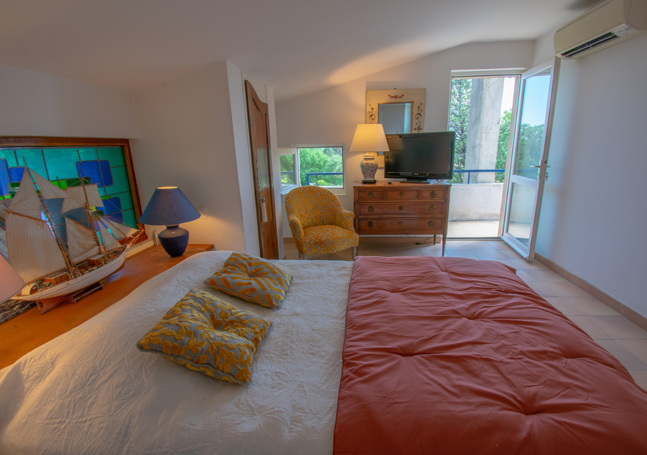 Seconde chambre du Mas de L'Ormeau