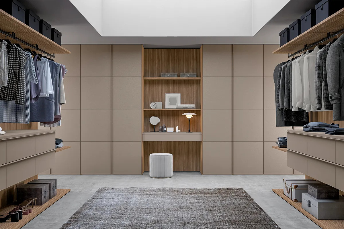 Dressing contemporain avec rangements fermés